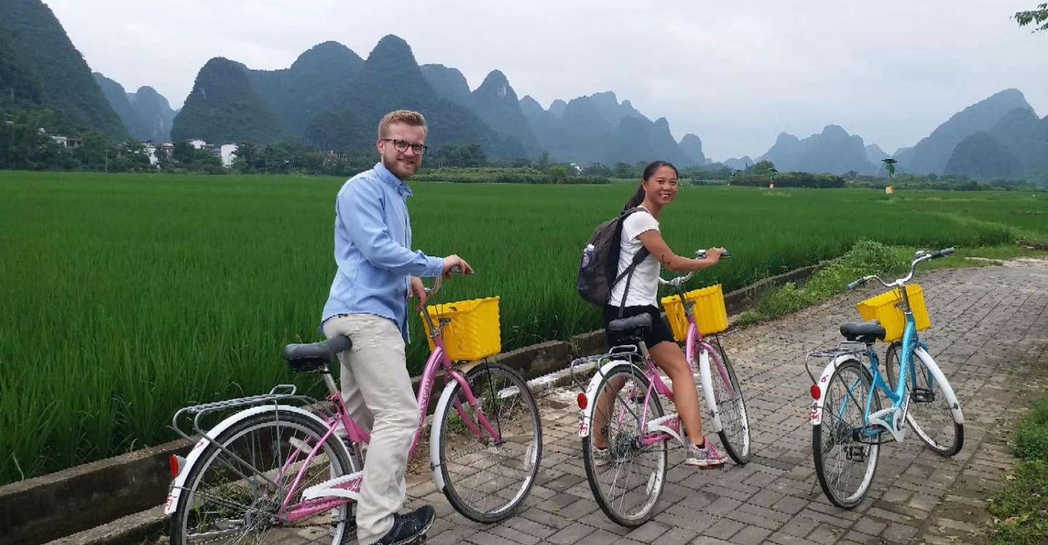 Yangshuo Day Tour, Xianggong Hill, Bamboo Rafting & Cyclisme - Hizvo