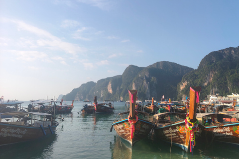 Phi Phi Islands: Shark Snorkeling Phi Phi Islands: PRIVATE VIP Shark Snorkeling - 4h
