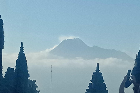 Die Borobudur- und Prambanan-Tempel sind Meisterwerke der Welt.