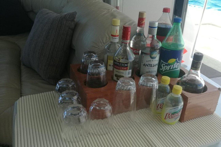 Playa Mujeres : Location de yacht privé - 4 heures SR55H4