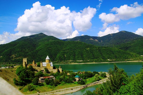 From Kutaisi: Ananuri, Ananuri, Gudauri & Kazbegi 1 Day Trip