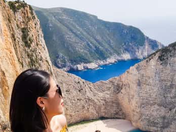 Zakinthos: Shipwreck Beach and Blue Caves Land and Sea Tour