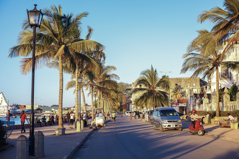 Paje: Privé Transfers van Stone Town naar PajePaje Zanzibar: Privétransfers naar Paje vanuit Stone Town