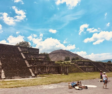 CDMX: Tour guiado por la tarde por Teotihuacán