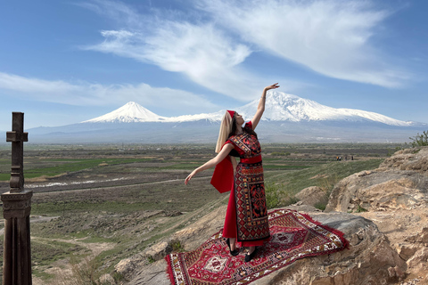 Private tour: Khor Virap & Armenian Costume Photoshoot Private tour without guide