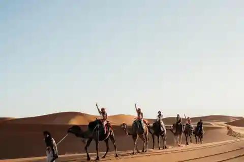 From Fez: Merzouga Desert 2-Day Trip with Desert Camp Tent
