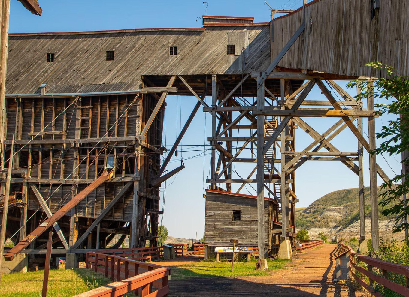 Badlands-tur: Drumheller med museum, hoodoos og dinosaurer