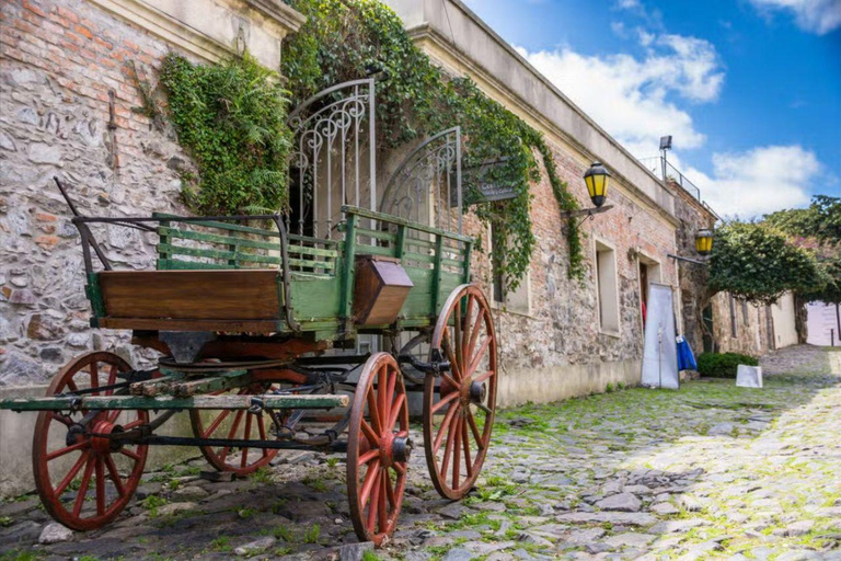 From Buenos Aires: Day Trip to Colonia del SacramentoTransportation, Tour, Hop On - Hop Off &amp; Hotel 1 night