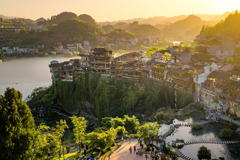 Zhangjiajie Express: Avatar, Glass Bridge, Furong Stay/Back Option 2: Overnight in Furong