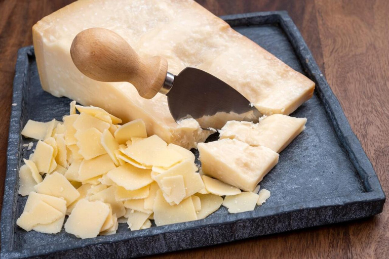 Reggio Emilia: Parmigiano & Balsamic Vinegar Tasting Tour