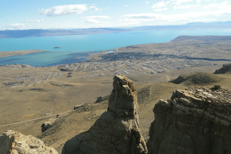 Avventura in fuoristrada a El Calafate con escursione o zipline opzionaleBalcone di El Calafate in fuoristrada