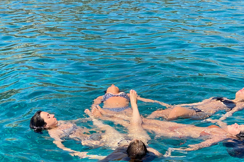 Depuis le port de Faliraki : Excursion en hors-bord avec plongée en apnée et grottes