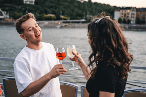 Danube Cruise 360 views with Guaranteed Rooftop Seats, Drink