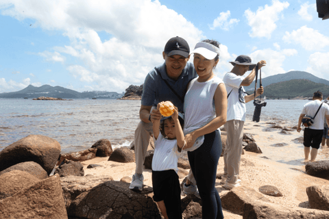 Hong-Kong: Island-Hopping Volcanic Rocks Yacht Tour + Snacks