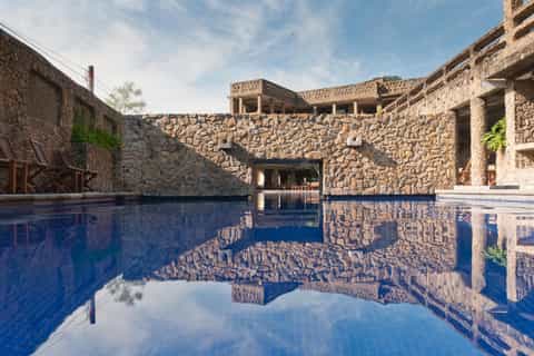 Pacaya Volcano Tour and Hot Springs with Lunch