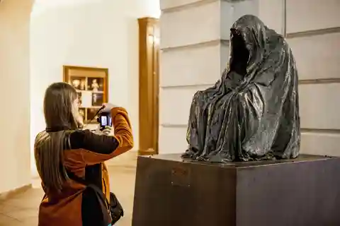 Upiorna wycieczka piesza po Pradze
