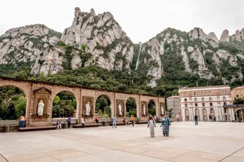 Vanuit Barcelona: excursie naar Montserrat