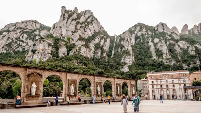 the montserrat tour from barcelona