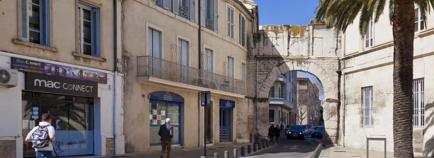 Nîmes : Promenade express avec un habitant en 60 minutes