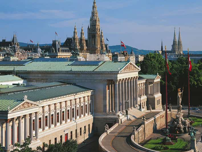 La Ringstrasse De Viena: Paseo De 3 Horas Con Un Historiador | GetYourGuide