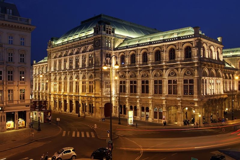 Vienna’s Ringstrasse: 3-Hour Walk with a Historian Vienna’s Ringstrasse 3-Hour Walk with Historian