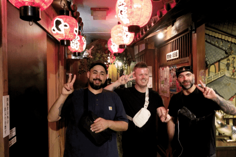 Osaka: Walking Tour with Namba Yasaka Shrine & Dotonbori