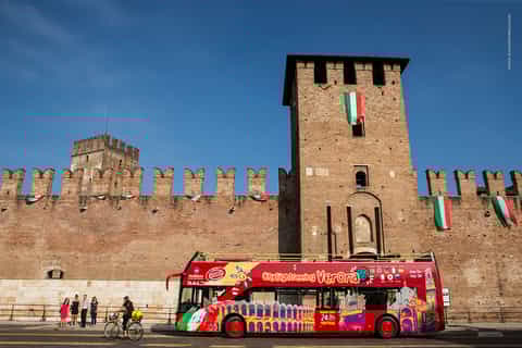 Verona: Hop-on Hop-off Tour 24 or 48-Hour Ticket