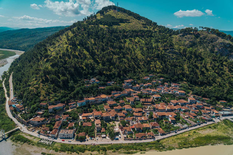 Depuis Tirana : Berat, patrimoine de l&#039;UNESCO, avec dégustation de vin