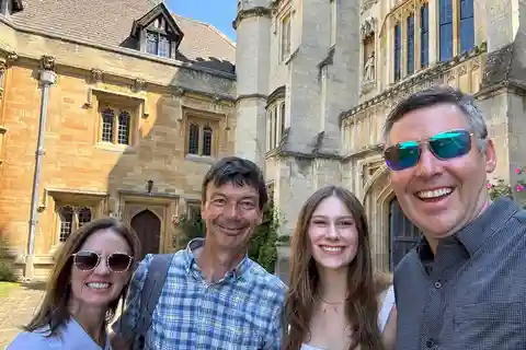 Oxford: Rundvandring med Tolkien, Lewis och Alice med college