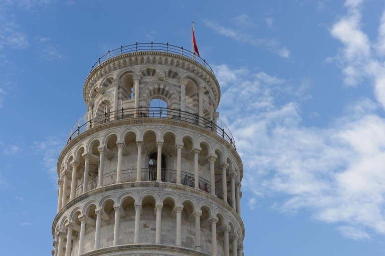 From Florence: Tour of Pisa Round-trip Guided Transfer only - French