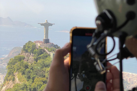 Prywatna wycieczka helikopterem - Rio de Janeiro w 20 minutPrywatna wycieczka helikopterem – 20 minut (transfer com)