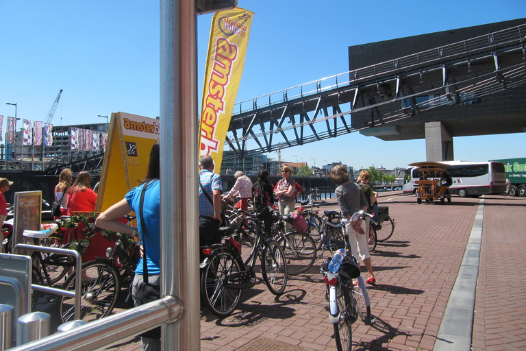 Amsterdam: Fahrrad-Ausleihe inkl. 1 Kaffee/Tee gratis5-tägiger Fahradverleih