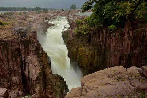 Khajuraho: Raneh Falls Half-Day Guided Tour with Pickup
