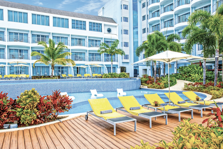 St Lucia Shore Excursion: Harbor Club Day Pass -Food & Drink