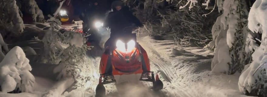 Au départ de Cracovie : Randonnée nocturne en motoneige à Zakopane, feu de joie,