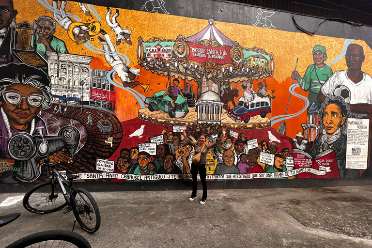 "Fietstour Casco Viejo en Panama Stad Ontdek de essentieFietstour in Panama Stad en de Oude Stad met lokale gids