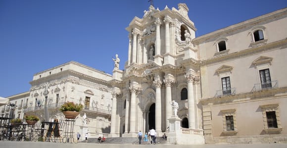 From Taormina: Syracuse & Ortigia tour