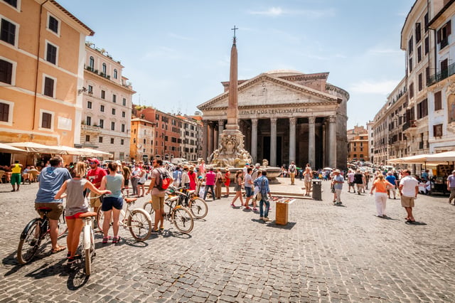 Roma: tour guidato in bici standard o e-bike