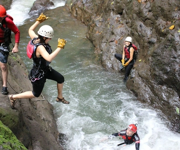 Arenal Volcano: Waterfall Jumping & Extreme Canyoning