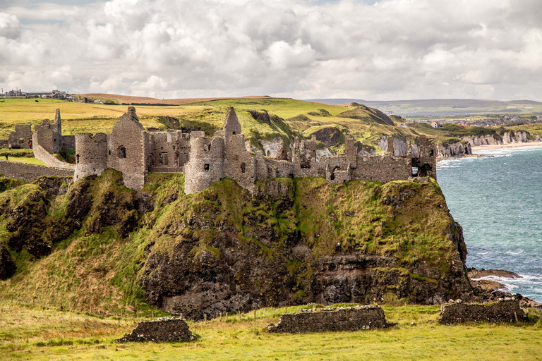 Dublin: Belfast Titanic Quarter & Giant's Causeway Tour