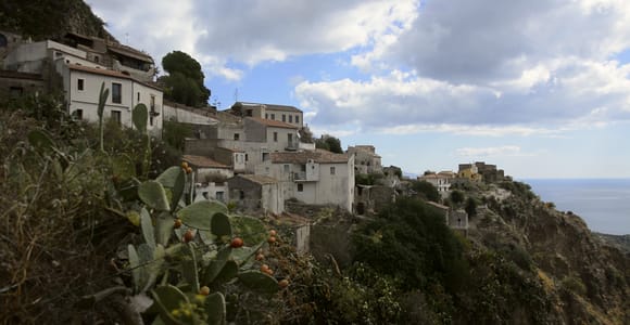 Taormina: The Godfather Film Tour to Savoca and Forza d&#39;Agrò