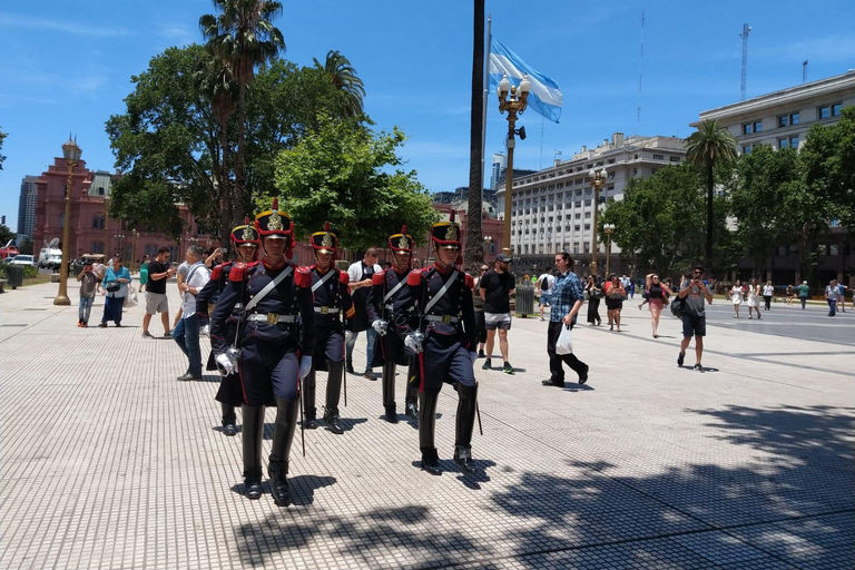 Caffè degni di nota (Bares notables) di Buenos AiresAv. de mayo e Plaza de Mayo con trasferimento.