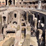 Rome: Ondergrondse Rondleiding Door Het Colosseum Met Officiële Gids ...