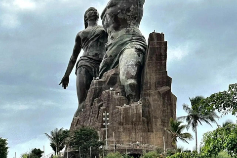 Saly: Dakar City and Goree Island Tour with Pickup