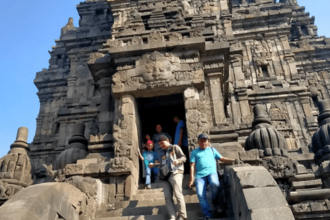 Yogyakarta: Transfer &amp; Tour Borobudur en Prambanan Tempels