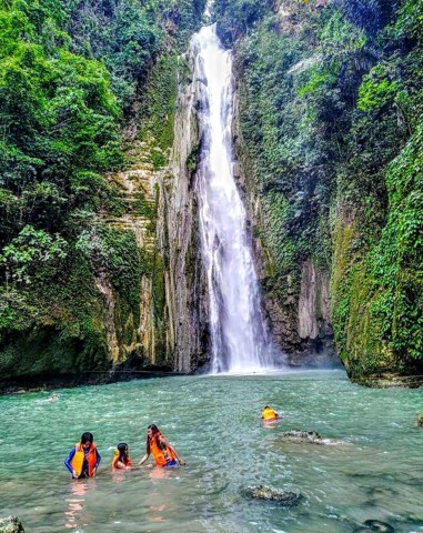 Visit Moalboal Island Hopping and Mantayupan Falls Day Trip in Moalboal, Cebu, Philippines