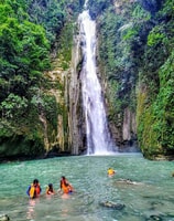 Moalboal, Hopping Island и Mantayupan Falls Day Court - Housity