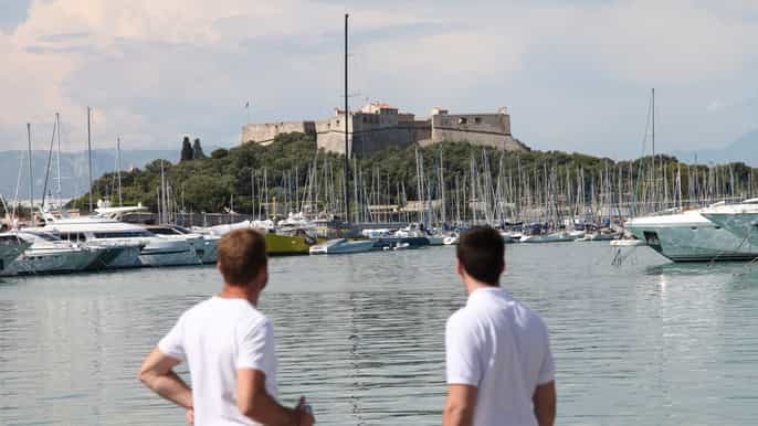 cannes antibes and saintpauldevence halfday tour