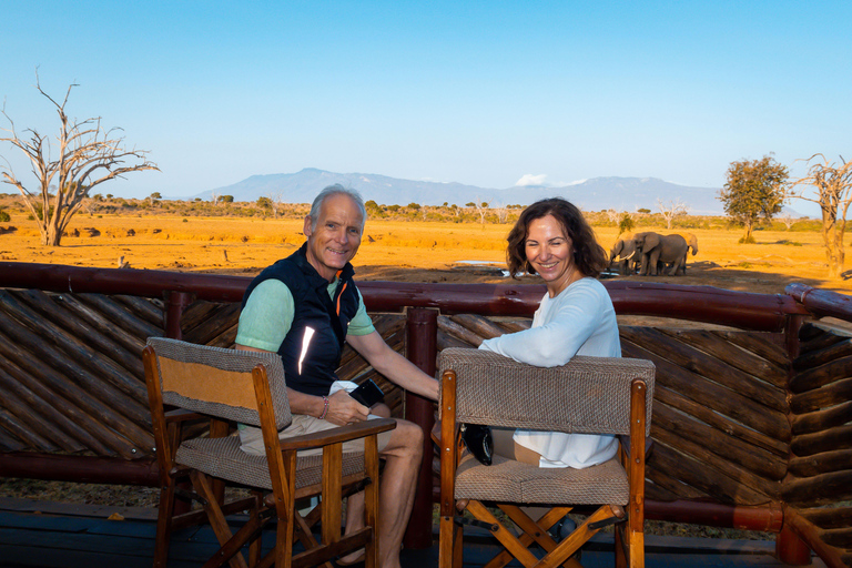 From Diani Beach or Mombasa: 2-Day Tsavo East Safari