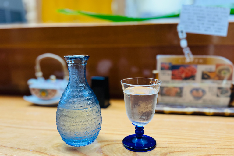 Kanazawa: Private 3-Hour Bar Hopping Tour with Local Guide Start from Kanazawa Station